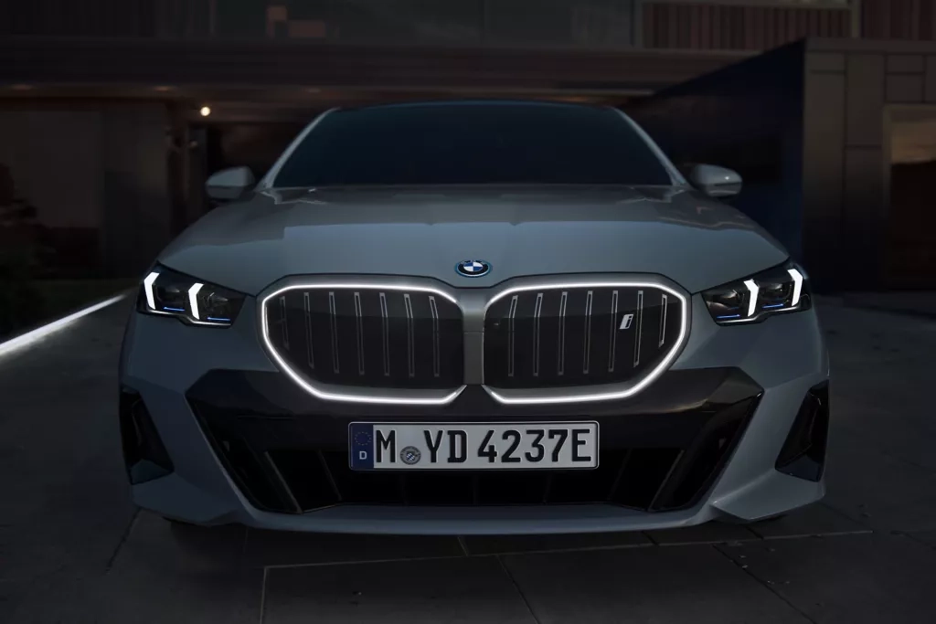 bmw_i5_bannrt_350549199.webp