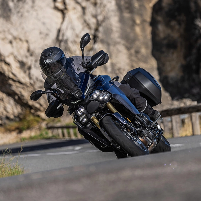 Tableau de bord TFT Yamaha 2025 TRACER 9 GT+ avec navigation GPS