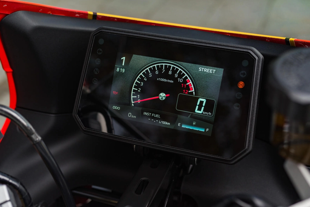 Profil latéral de la Yamaha 2024 XSR900 GP 35 kW